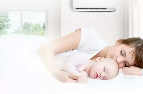 Baby Care:  छोटे बच्चों को AC की हवा में सुलाने से पहले इन बातों का रखें ध्यान, वरना पड़ जाएंगे बीमार 
