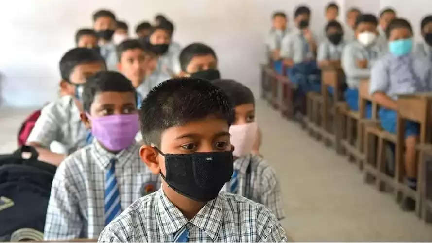Delhi Summer Vacation: दिल्ली के सरकारी स्कूलों में सिर्फ 15 दिनों की गर्मी की छुट्टी, प्राइवेट स्कूलों पर ये हुआ फैसला