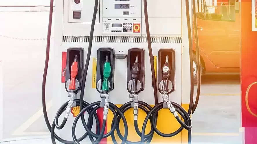 पेट्रोल का भाव 120 रुपए, जानिए आपके शहर में कैसे मिलता है पेट्रोल और डीजल