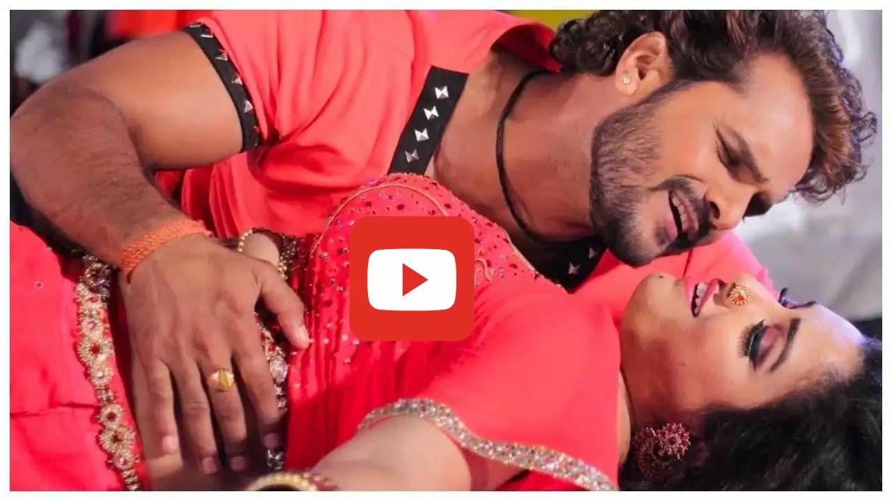  Bhojpuri song: आम्रपाली ने निरहुआ के साथ किया रोमांस, देखकर लोग हुए बेकाबू