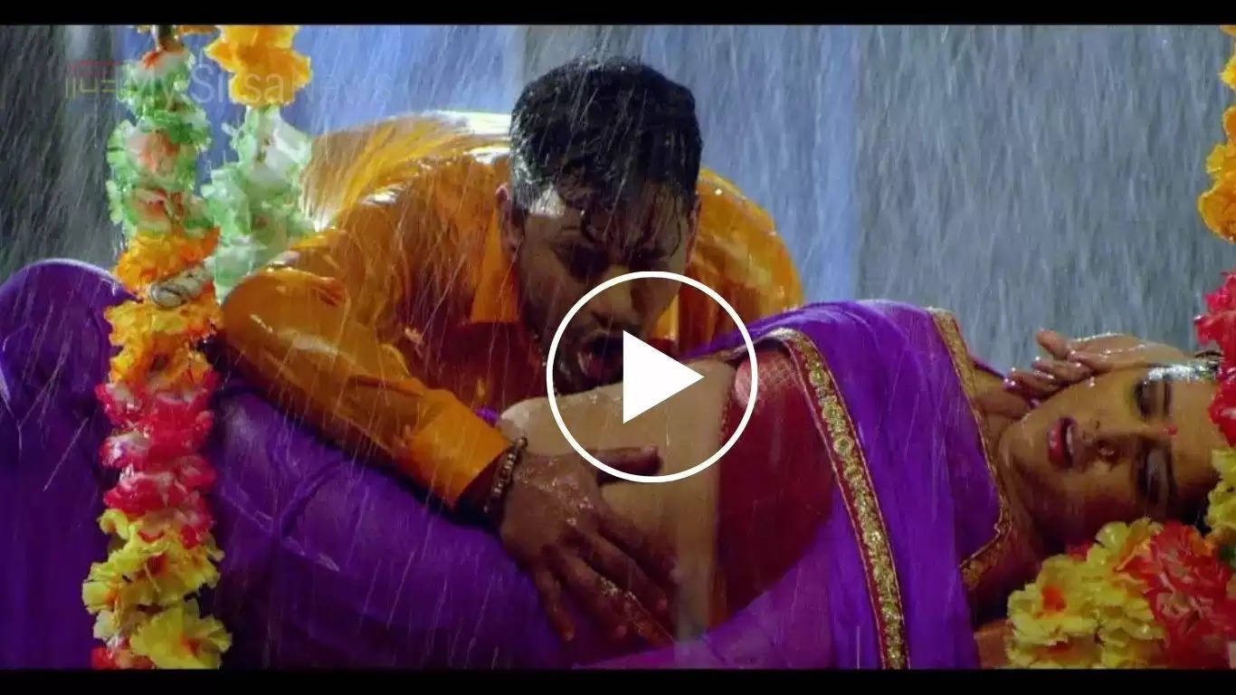 Bhojpuri Dance: बारिश में भीगते हुए आम्रपाली ने निरहुआ के साथ किया जमकर रोमांस, वायरल हुआ वीडियो