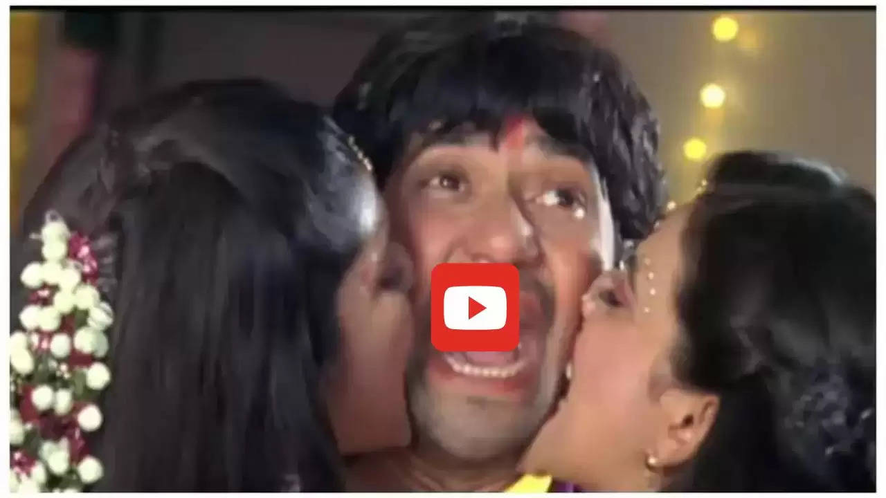 Bhojpuri Romantic Song: आम्रपाली को छोड़ निरहुआ ने अक्षरा सिंह को बाहों में भरकर किया Kiss, वीडियो हो गया वायरल