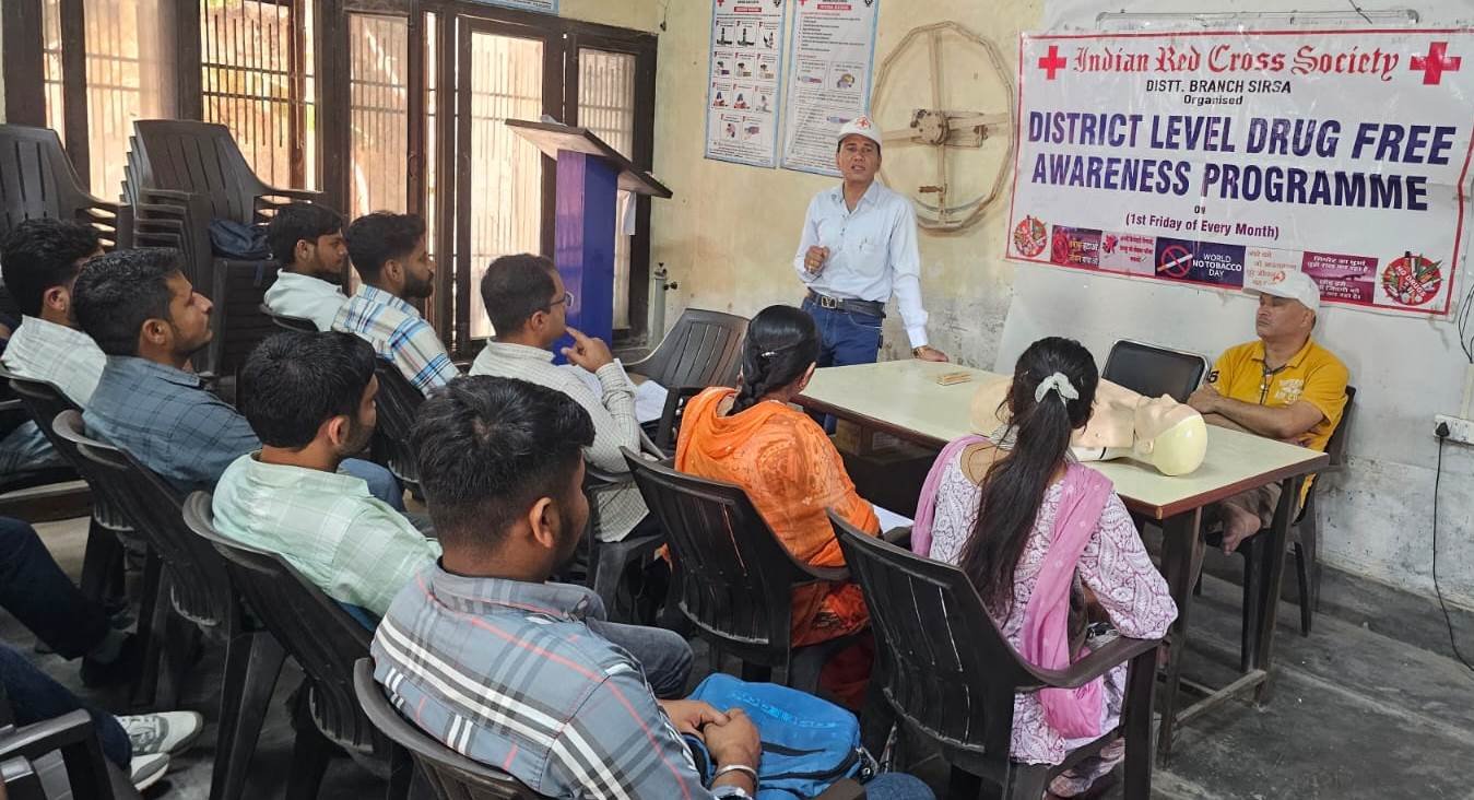 प्रशिक्षणार्थियों को दिलाई नशा मुक्ति की शपथ
