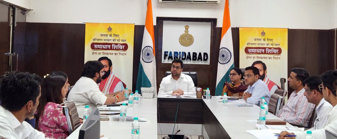मंडलायुक्त संजय जून ने वीडियो कॉन्फ्रेंसिंग के माध्यम से जनगणना कार्यों की समीक्षा की