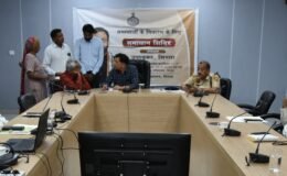 SDM Rajendra Kumar heard the grievances of the general public at the grievance redressal camp.