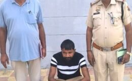 पीओ स्टाफ की पुलिस टीम ने चोरी के मामले में वांछित भगोड़ा को दबोचा