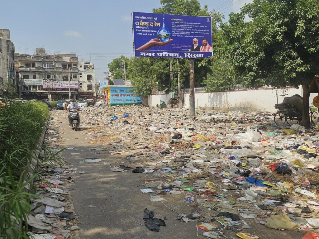 The government has given in-principle approval to the demands of sanitation and fire department employees.