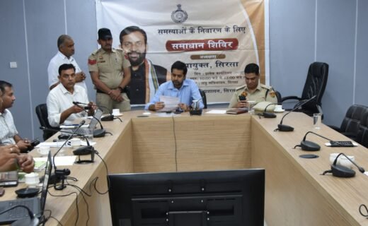 Deputy Commissioner hears public grievances at a resolution camp in Sirsa.