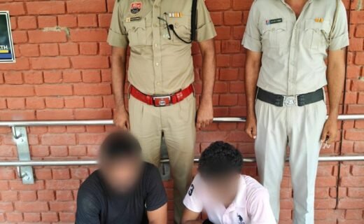 The police apprehended three drug smugglers, including a supplier who had been absconding in a drug trafficking case.