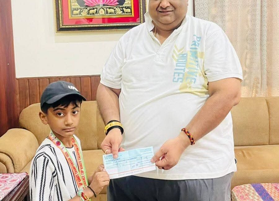 सिरसा के लाल रुद्राक्ष वर्मा ने ऑल इंडिया कराटे चैंपियनशिप में जीता कांस्य पदक, 'हारे का सहारा ट्रस्ट' ने 5100 रुपये देकर किया सम्मानित