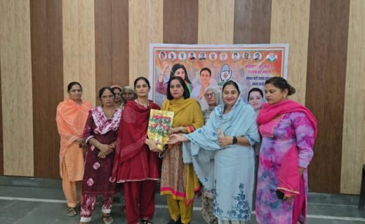 Observer Kirandeep Grewal reached Sirsa for Sirsa Mahila Congress Organization creation campaign, Nutan Beniwal welcomed